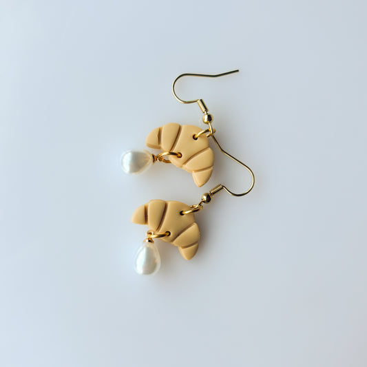 CROISSANT MINI EARRINGS