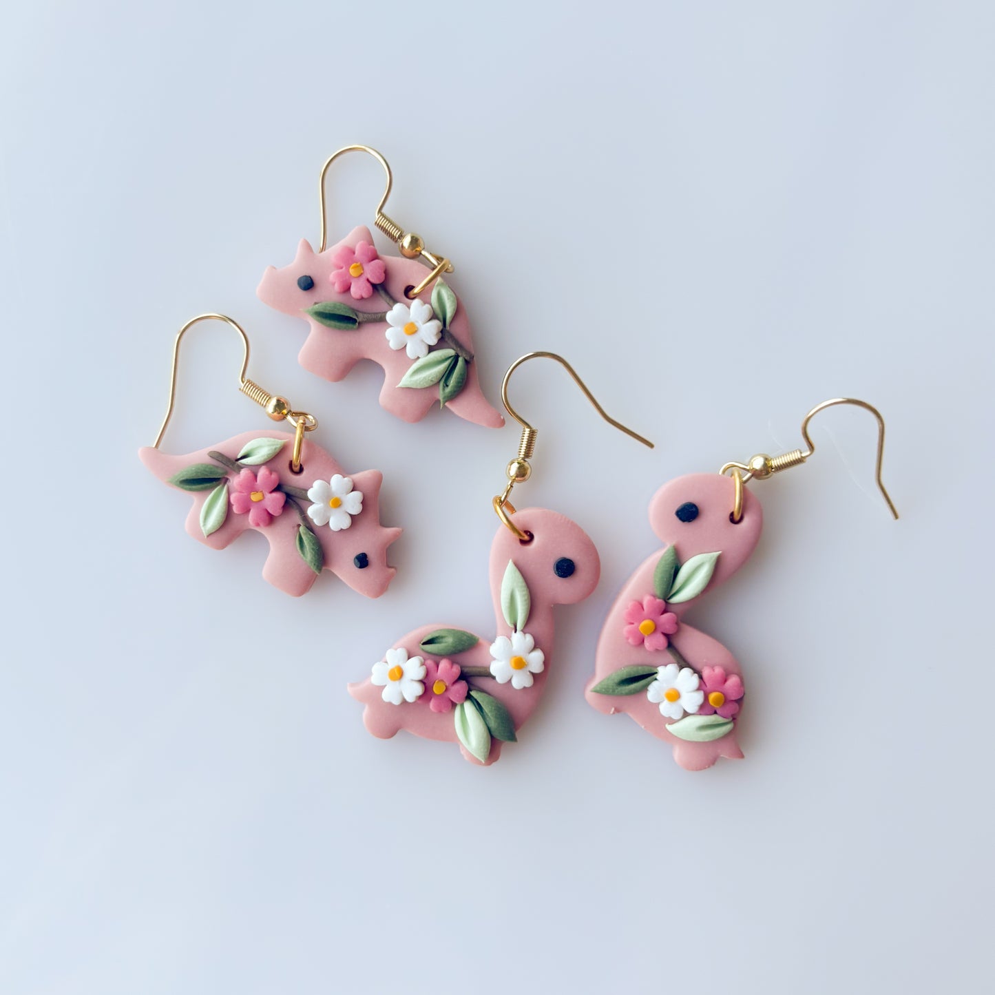 SAKURA DINO EARRINGS (BRONTO)