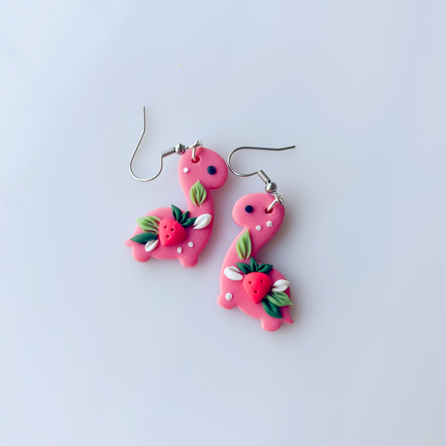 STRAWBERRY DINO EARRINGS (BRONTO)