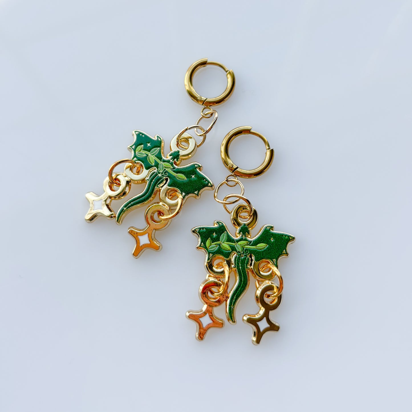 DISCOUNTED - GREEN VINE DRAGON METAL EARRINGS