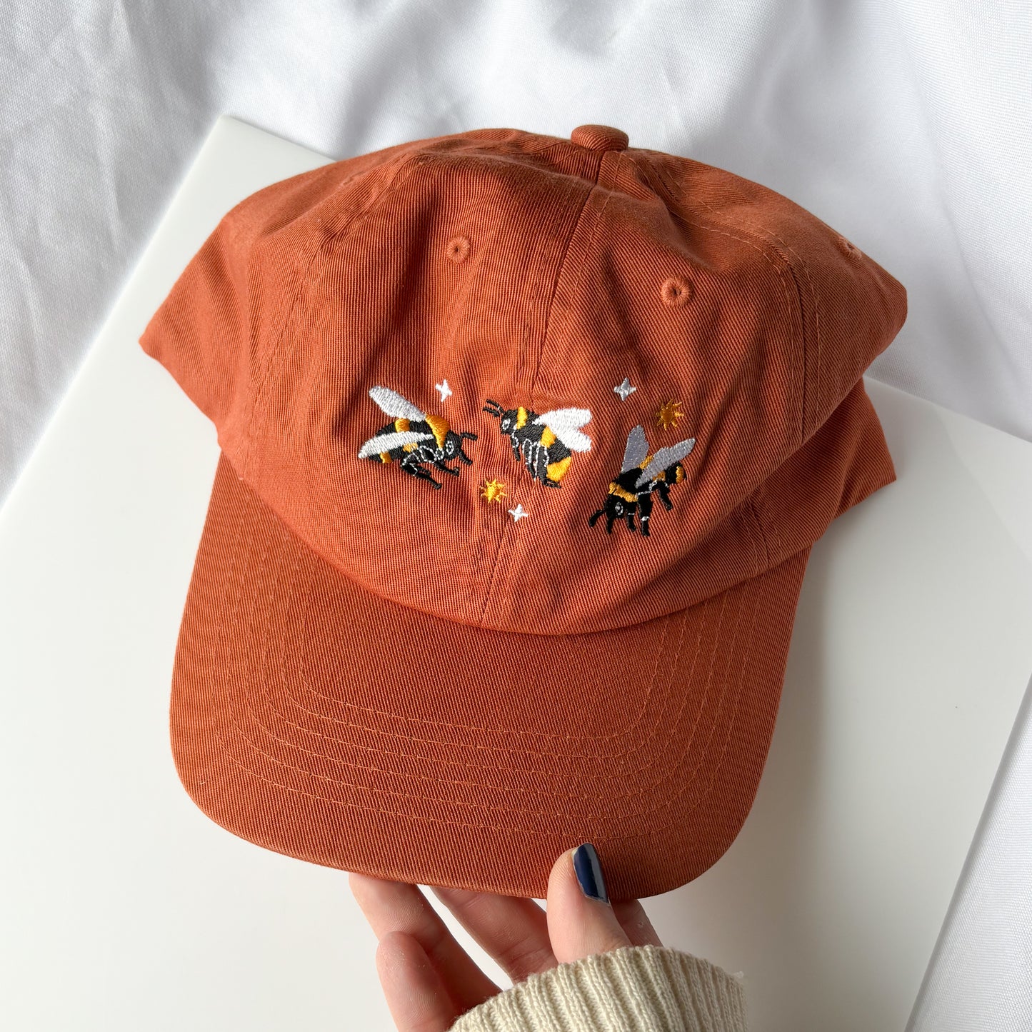 BURNT ORANGE BEE BASEBALL CAP